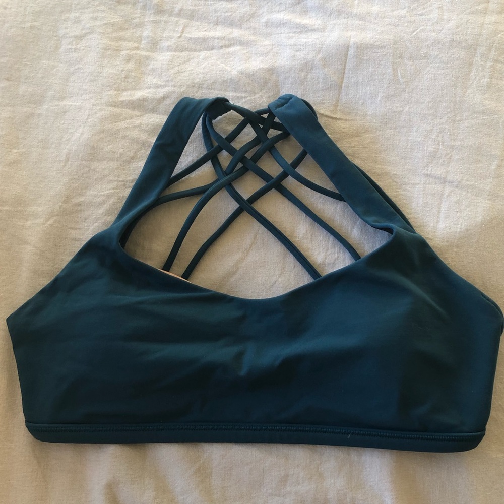 Lululemon sports bra
